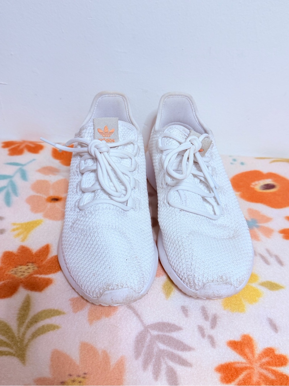 Adidas white Athletic Shoes - Casual Lace-Up Sneakers size 6